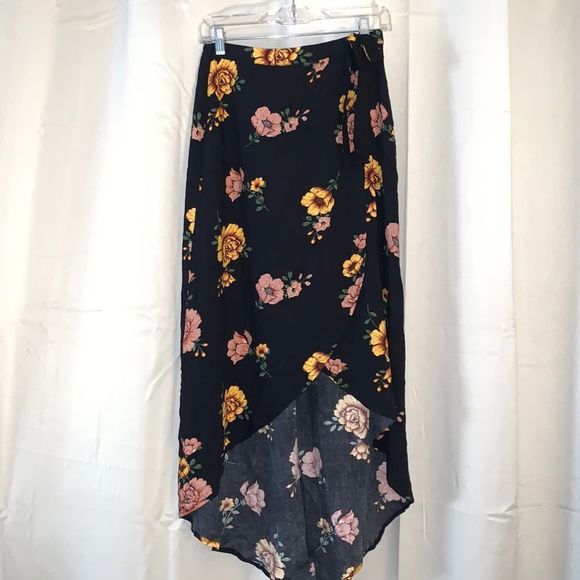 Jupe Femme Xhilaration - Taille Extra Small (XS) - Style évasé (flare) - Occasion En Très Bon état